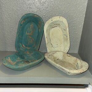 4 Rustic Wooden Bread Bowls